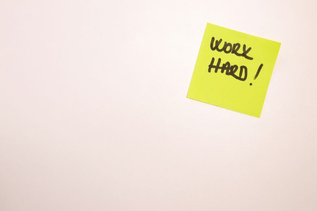 Motivational note with message "Work Hard" for daily fitness inspiration