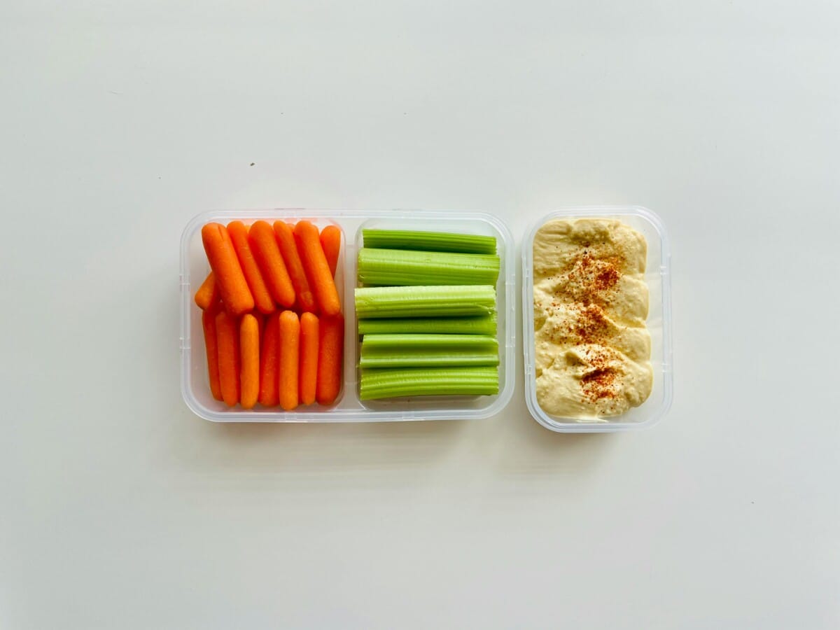 Veggie and hummus snack box – refreshing healthy snack recipe for busy days